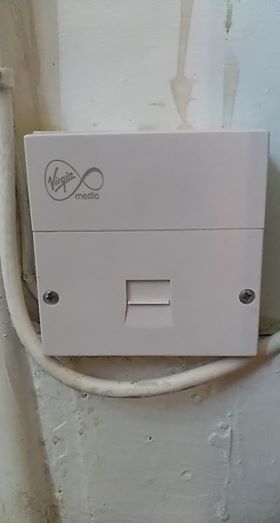 There is no round socket under this