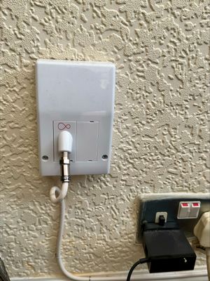 Virgin Media Wall Outlet with Screw (Existing Setup)