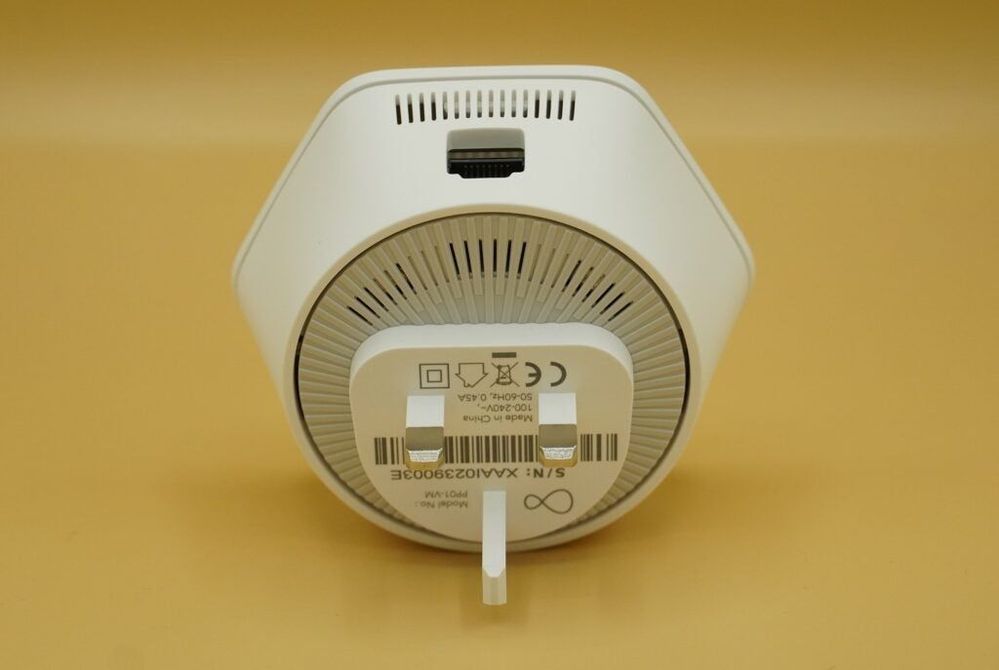 Virgin-Intelligent-WiFi-Pod-plug-1024x687