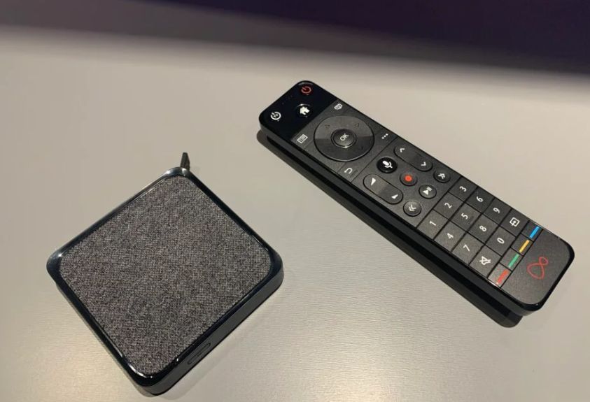 stream box and remote