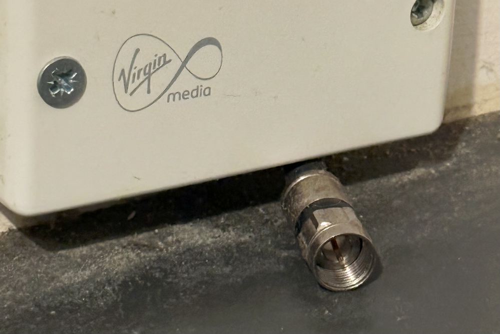The connector of wall socket