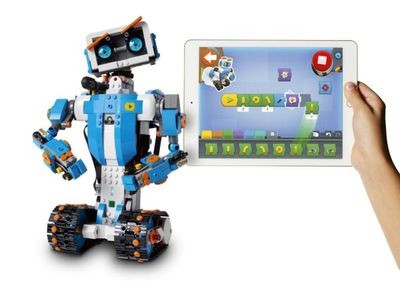LEGO_BOOST_Tablet_Vernie-white-bckgrnd-1024x723.jpg